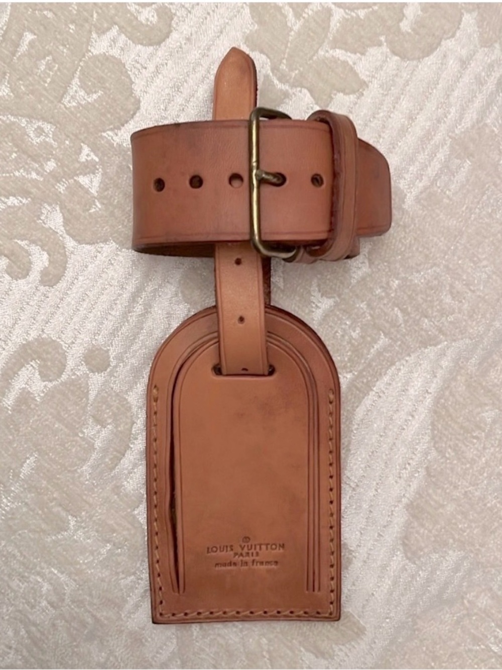 ✨Final Price✨Louise Vuitton Paris made in France luggage tag